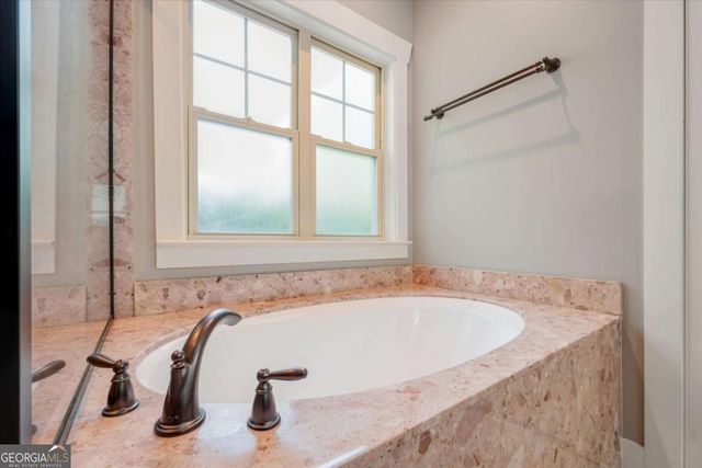 135 N Wildlife View Court, Richmond Hill, GA 31324