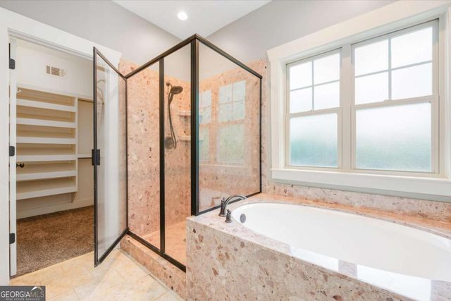 135 N Wildlife View Court, Richmond Hill, GA 31324