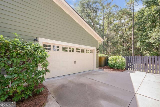 135 N Wildlife View Court, Richmond Hill, GA 31324