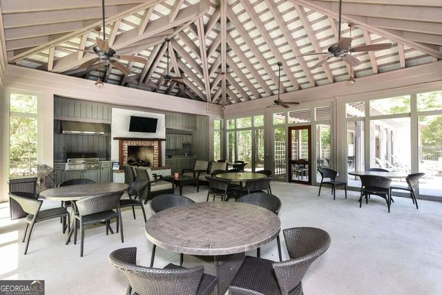 135 N Wildlife View Court, Richmond Hill, GA 31324