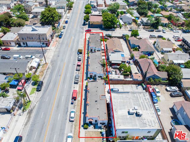 6533 S Hoover Street, Los Angeles, CA 90044