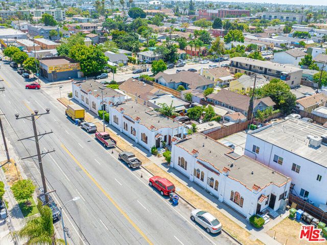 6533 S Hoover Street, Los Angeles, CA 90044