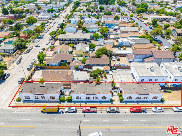 6533 S Hoover Street, Los Angeles, CA 90044