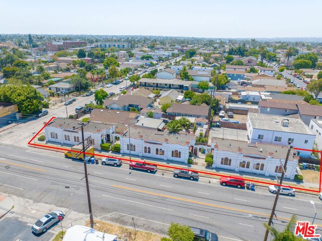 6533 S Hoover Street, Los Angeles, CA 90044