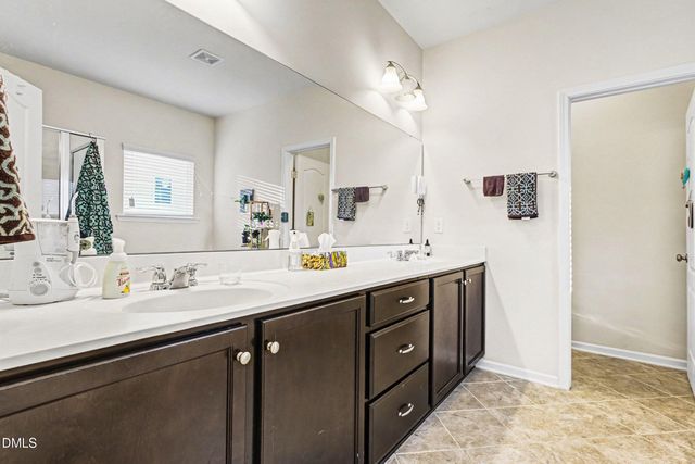 713 Harvest Point Drive, Fuquay Varina, NC 27526