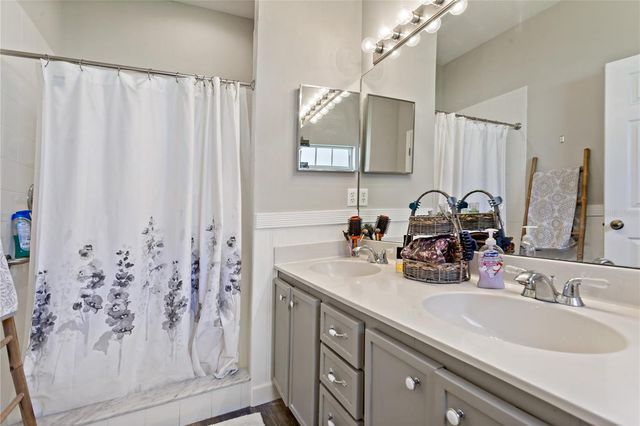 19029 CALLAWAY COURT, Tampa, FL 33647