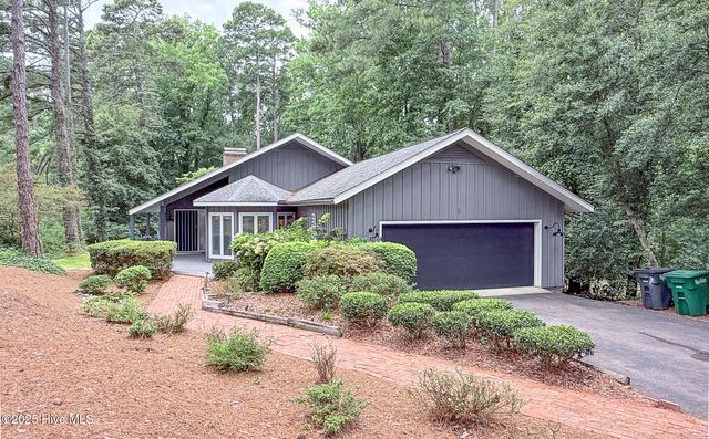 7 Inverness Place, Pinehurst, NC 28374