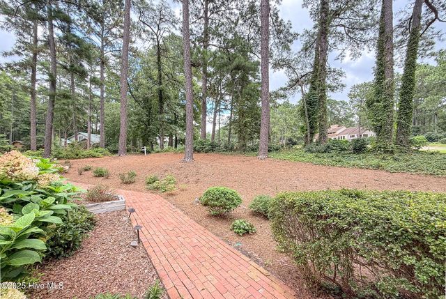 7 Inverness Place, Pinehurst, NC 28374