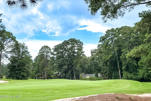 7 Inverness Place, Pinehurst, NC 28374