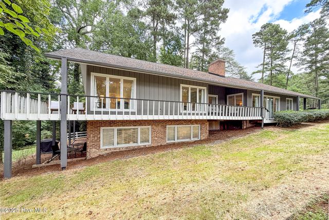 7 Inverness Place, Pinehurst, NC 28374