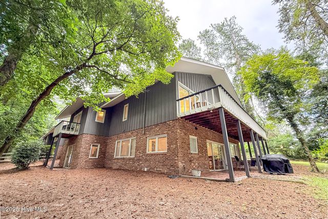 7 Inverness Place, Pinehurst, NC 28374