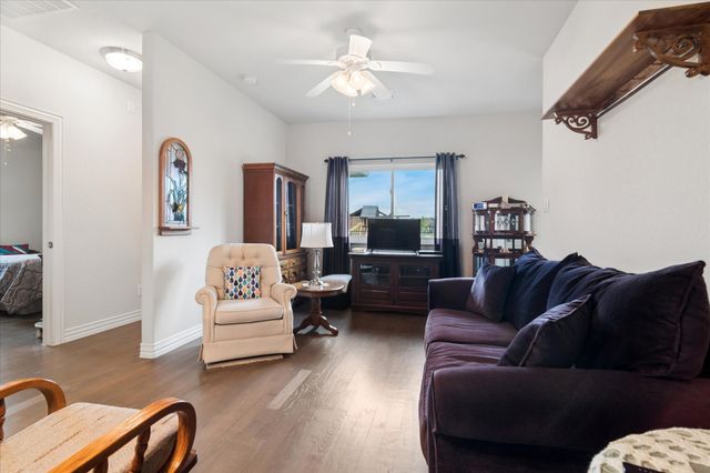 949 Stephen Court, Farmersville, TX 75442