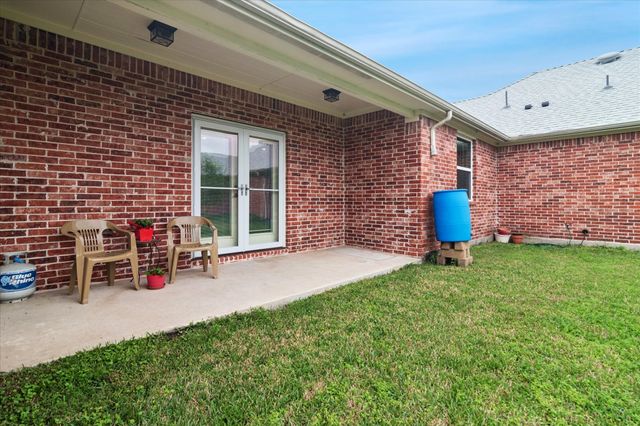 949 Stephen Court, Farmersville, TX 75442