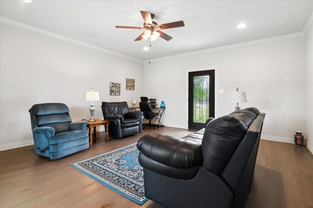 949 Stephen Court, Farmersville, TX 75442
