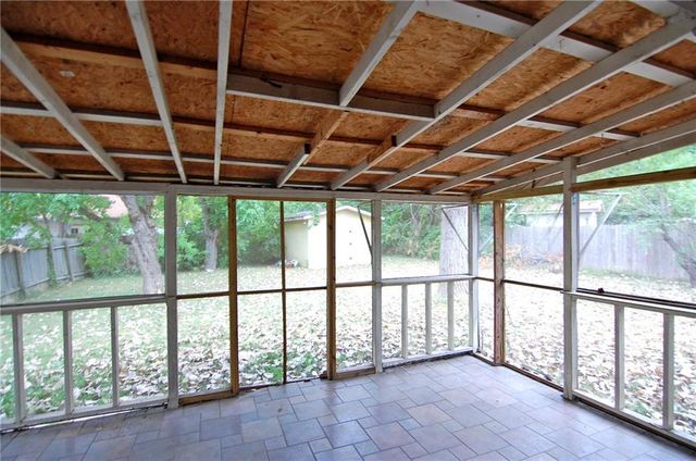 10215 Missel Thrush DR, Austin, TX 78750