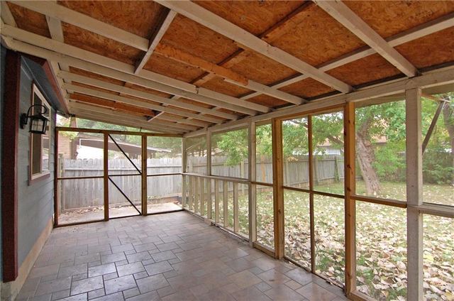 10215 Missel Thrush DR, Austin, TX 78750