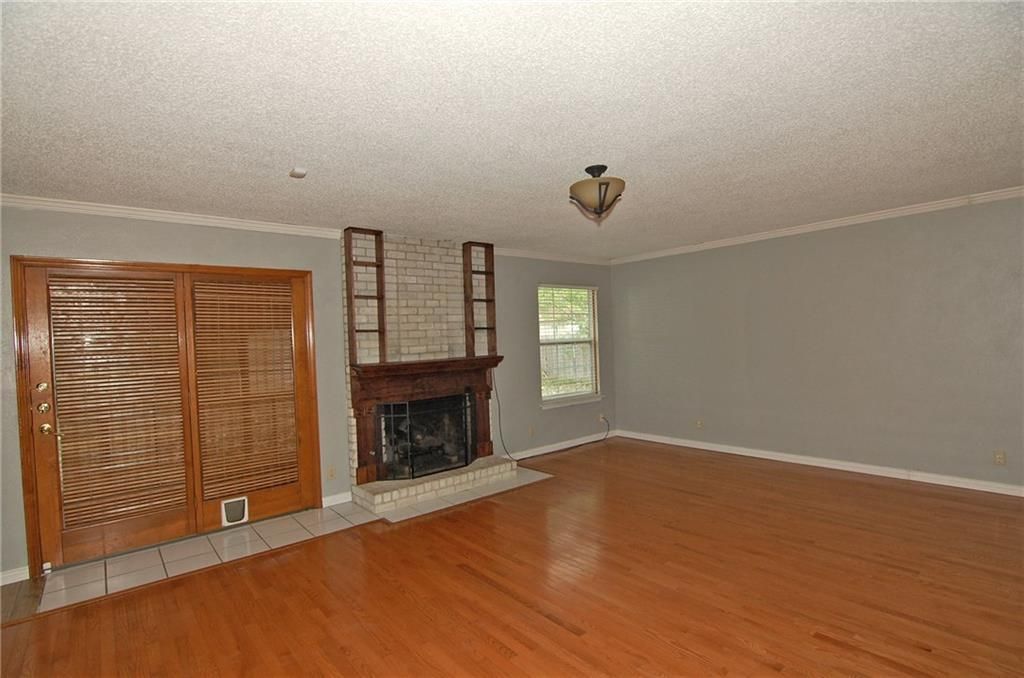 10215 Missel Thrush DR, Austin, TX 78750