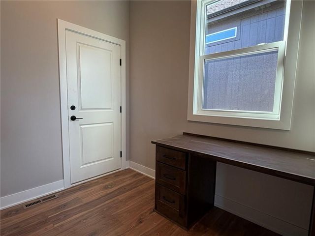 1508 SW Arborpark Terrace, Lee's Summit, MO 64082