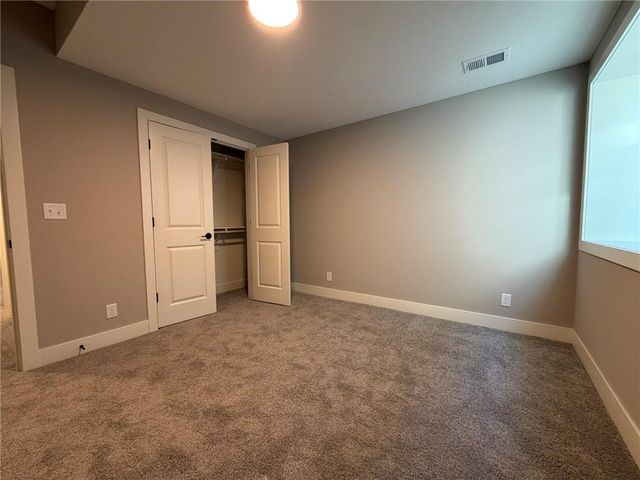 1508 SW Arborpark Terrace, Lee's Summit, MO 64082