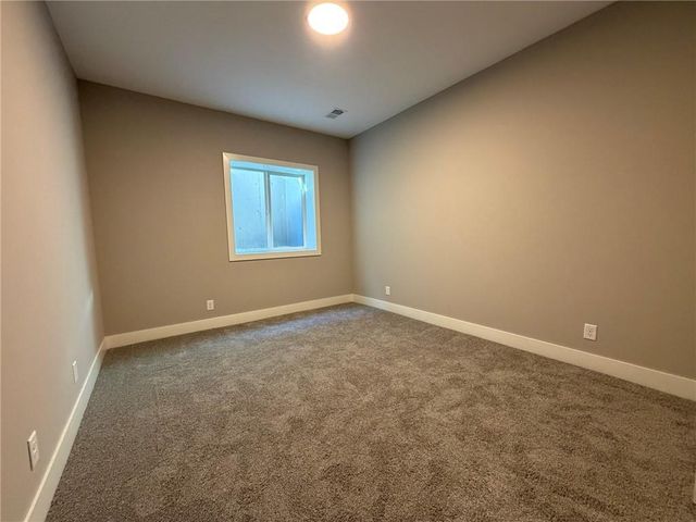 1508 SW Arborpark Terrace, Lee's Summit, MO 64082