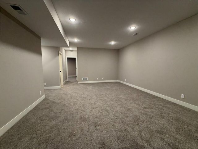 1508 SW Arborpark Terrace, Lee's Summit, MO 64082