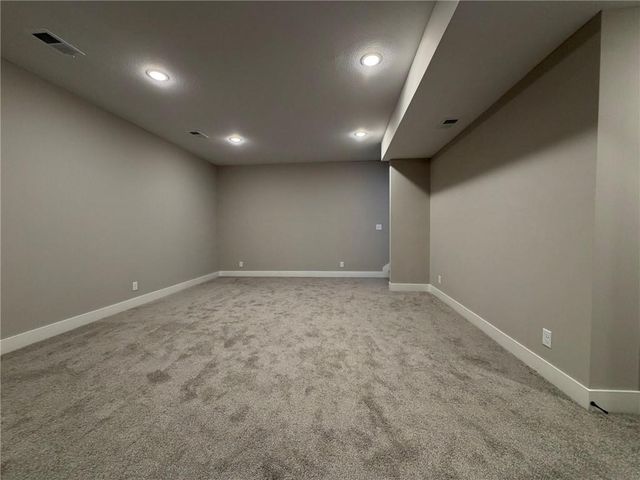 1508 SW Arborpark Terrace, Lee's Summit, MO 64082