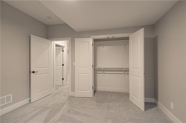 1508 SW Arborpark Terrace, Lee's Summit, MO 64082