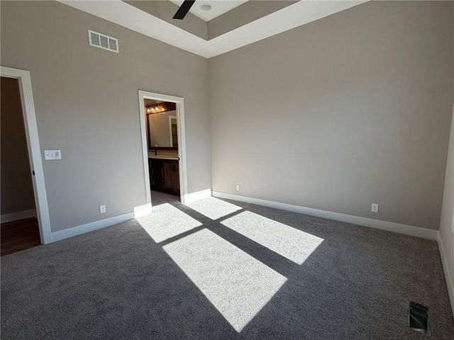 1508 SW Arborpark Terrace, Lee's Summit, MO 64082