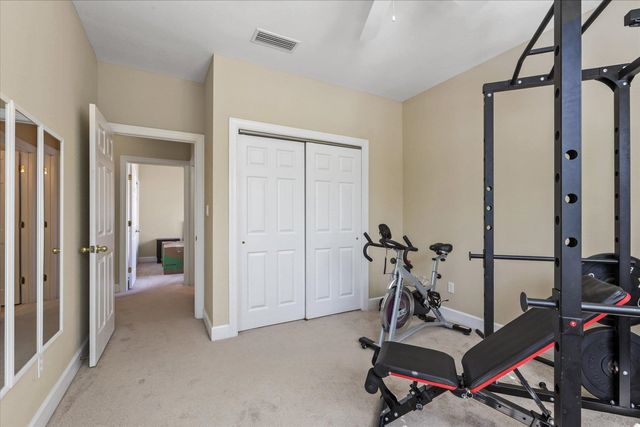 525 Forest Green Dr, Tallahassee, FL 32308