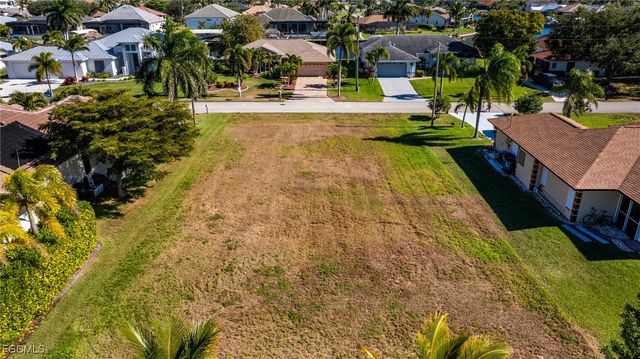 5010 SW 20th PL, Cape Coral, FL 33914