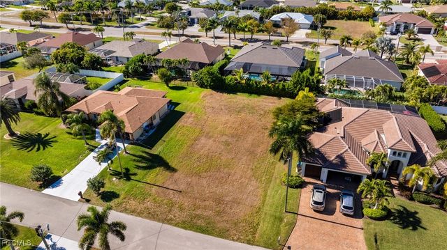 5010 SW 20th PL, Cape Coral, FL 33914