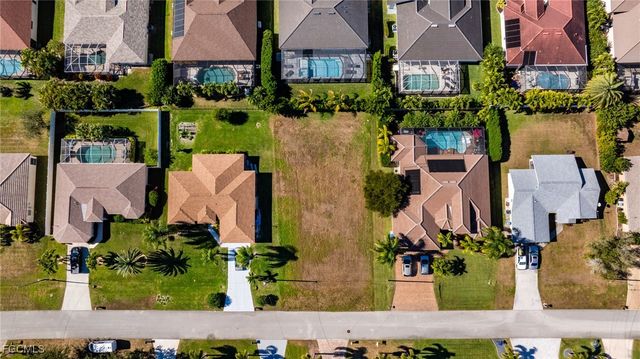 5010 SW 20th PL, Cape Coral, FL 33914