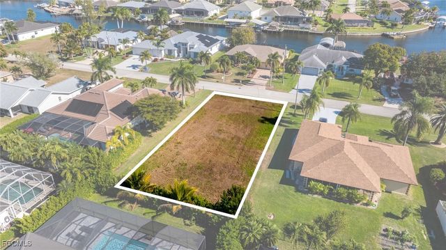 5010 SW 20th PL, Cape Coral, FL 33914