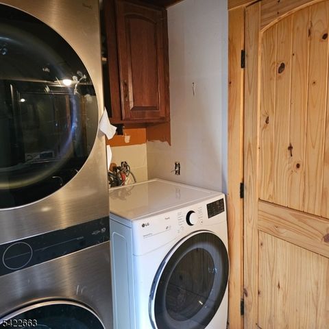 84 Yellow Frame Rd, Green Twp., NJ 07860