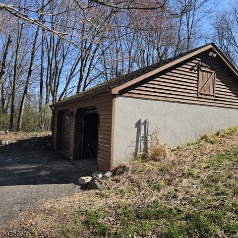 84 Yellow Frame Rd, Green Twp., NJ 07860