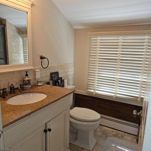 84 Yellow Frame Rd, Green Twp., NJ 07860