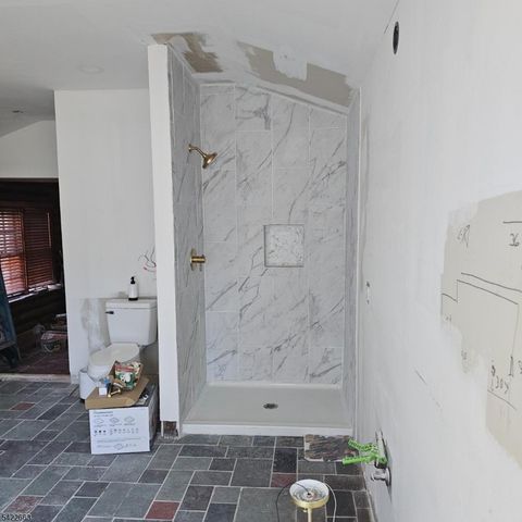 84 Yellow Frame Rd, Green Twp., NJ 07860