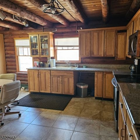 84 Yellow Frame Rd, Green Twp., NJ 07860