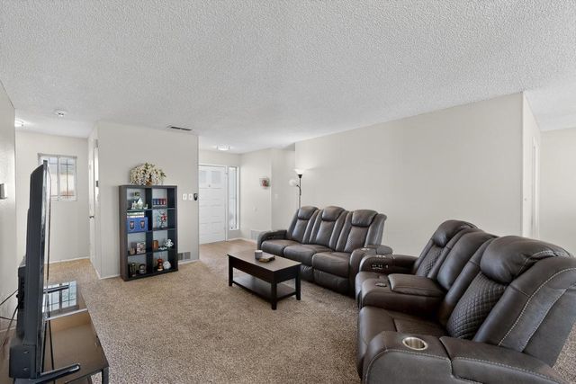 405 Maddox Loop, Rio Communities, NM 87002