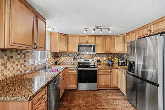 5828 1ST AVENUE, New Port Richey, FL 34652