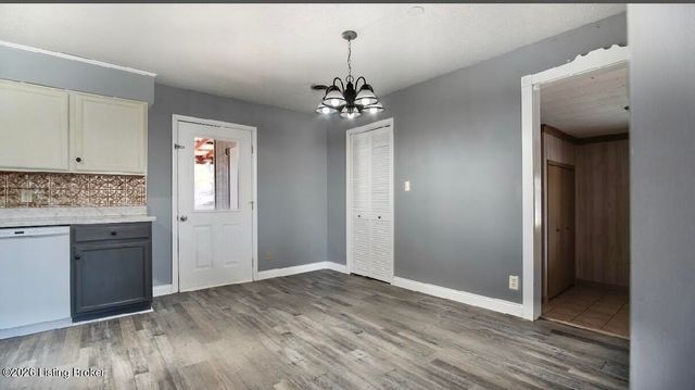 401 Embry Villa Dr, Leitchfield, KY 42754