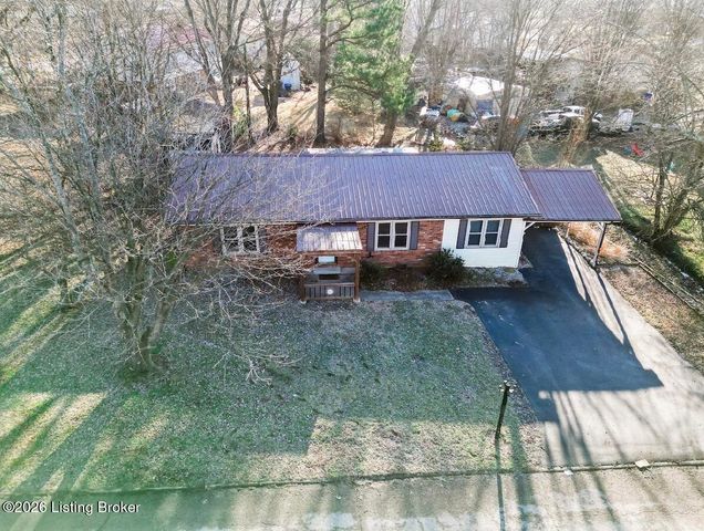 401 Embry Villa Dr, Leitchfield, KY 42754