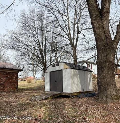 401 Embry Villa Dr, Leitchfield, KY 42754