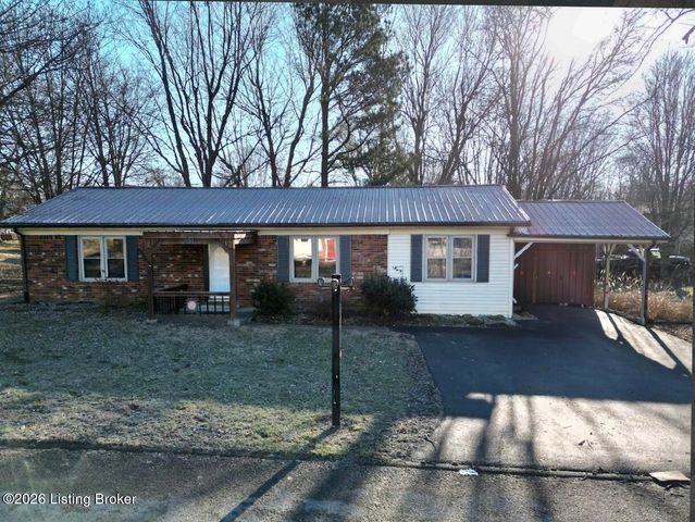 401 Embry Villa Dr, Leitchfield, KY 42754