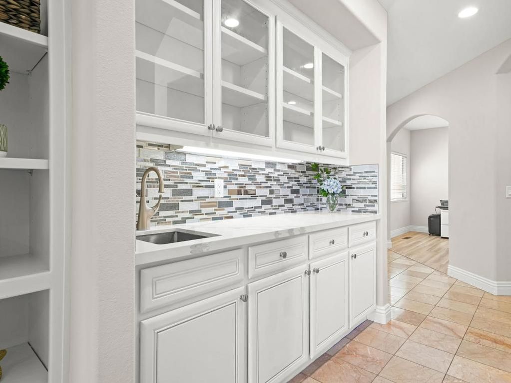 Image 20 of property listing at 505 Westside Avenue, Sunnyvale, CA 94087