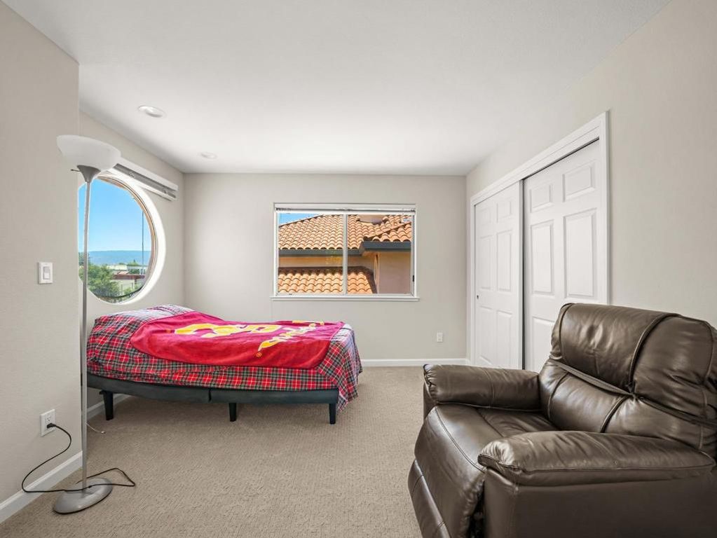 Image 37 of property listing at 505 Westside Avenue, Sunnyvale, CA 94087