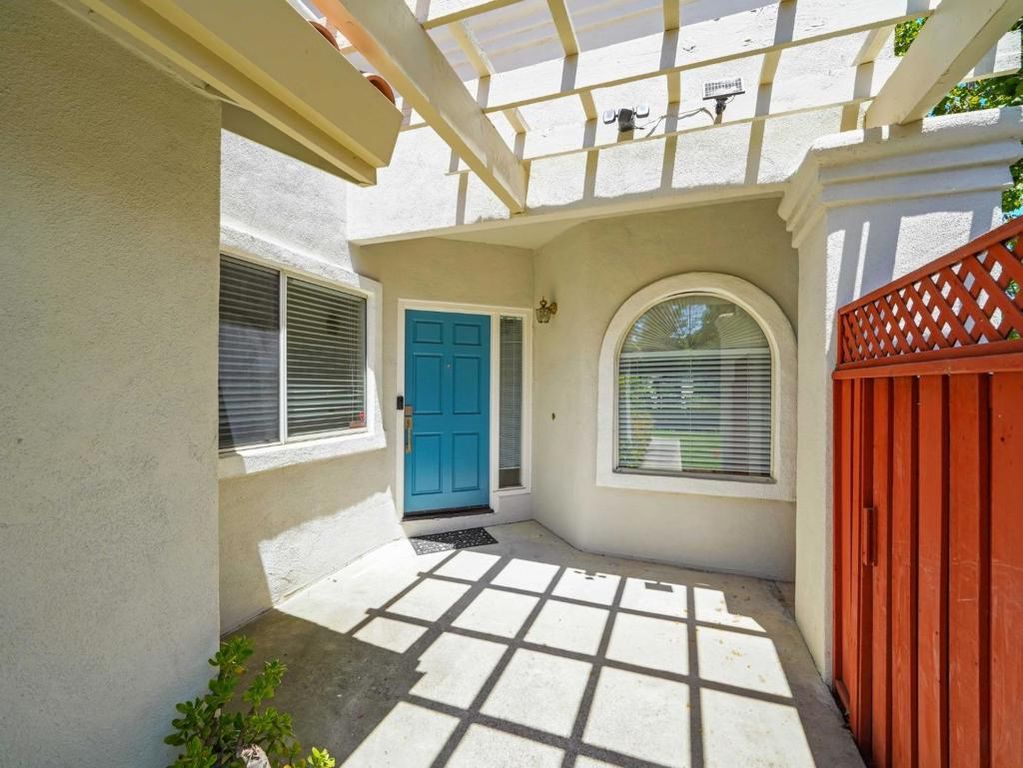 Image 4 of property listing at 505 Westside Avenue, Sunnyvale, CA 94087