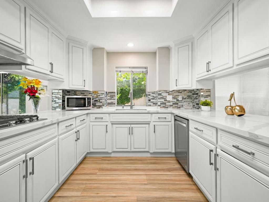 Image 8 of property listing at 505 Westside Avenue, Sunnyvale, CA 94087