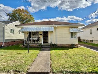 456 18th Street, Dunbar, WV 2506