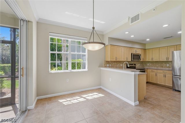 13081 Pebblebrook Point CIR 102, Fort Myers, FL 33905